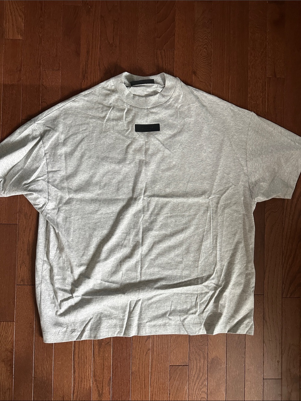 Men's Essentials Light Gray Short-Sleeve Crewneck Shirt